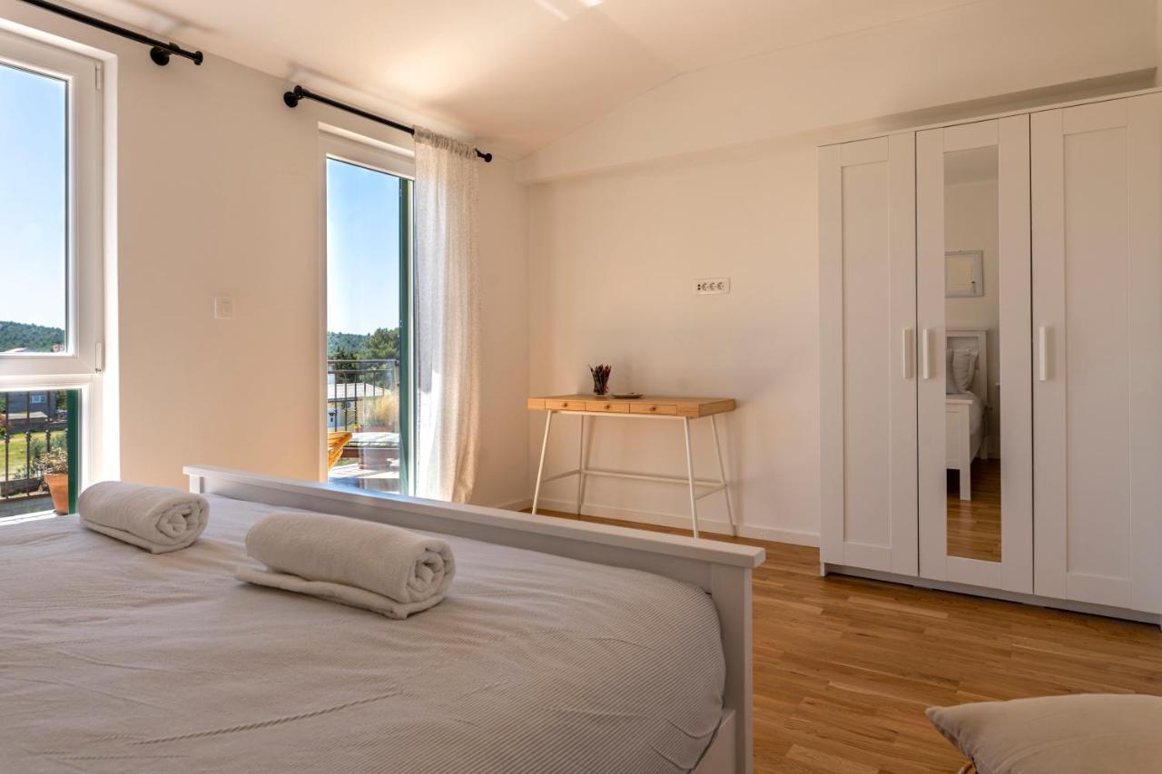 Charming Tale Apartments Modun19 Пировац Екстериор снимка