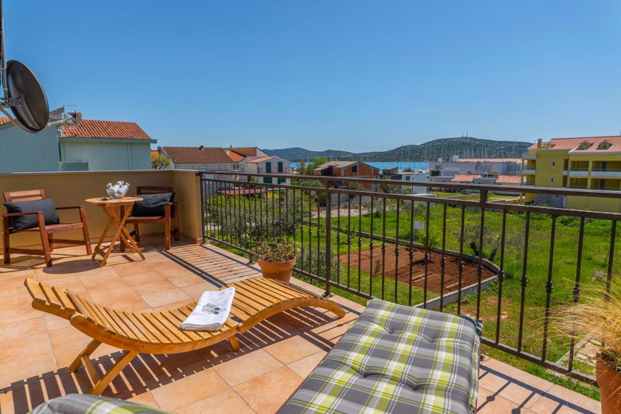 Charming Tale Apartments Modun19 Пировац Екстериор снимка