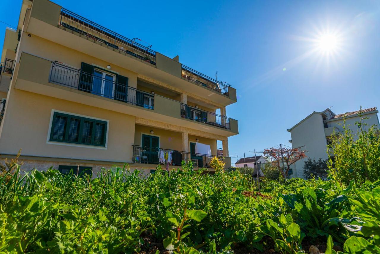 Charming Tale Apartments Modun19 Пировац Екстериор снимка