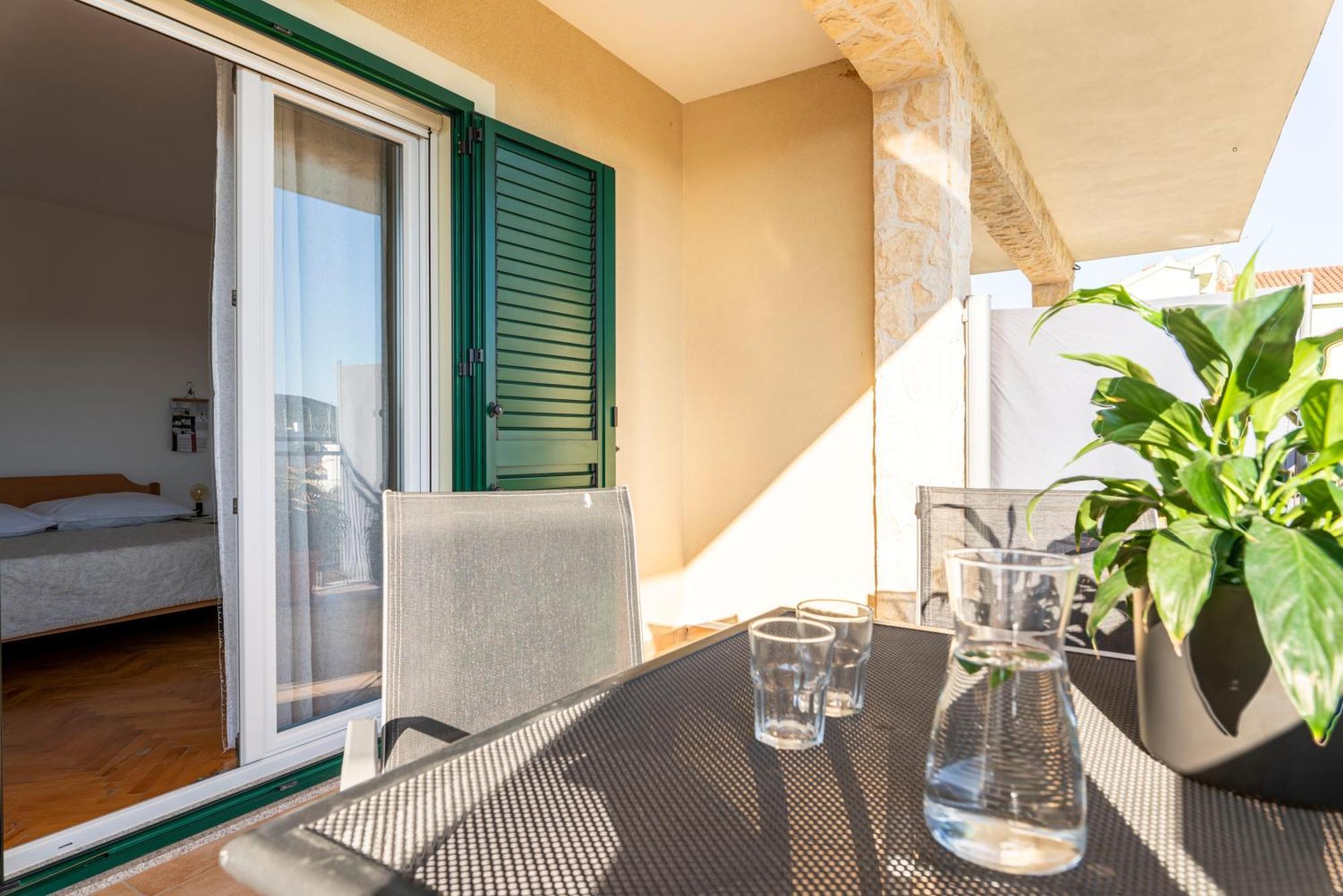 Charming Tale Apartments Modun19 Пировац Стая снимка